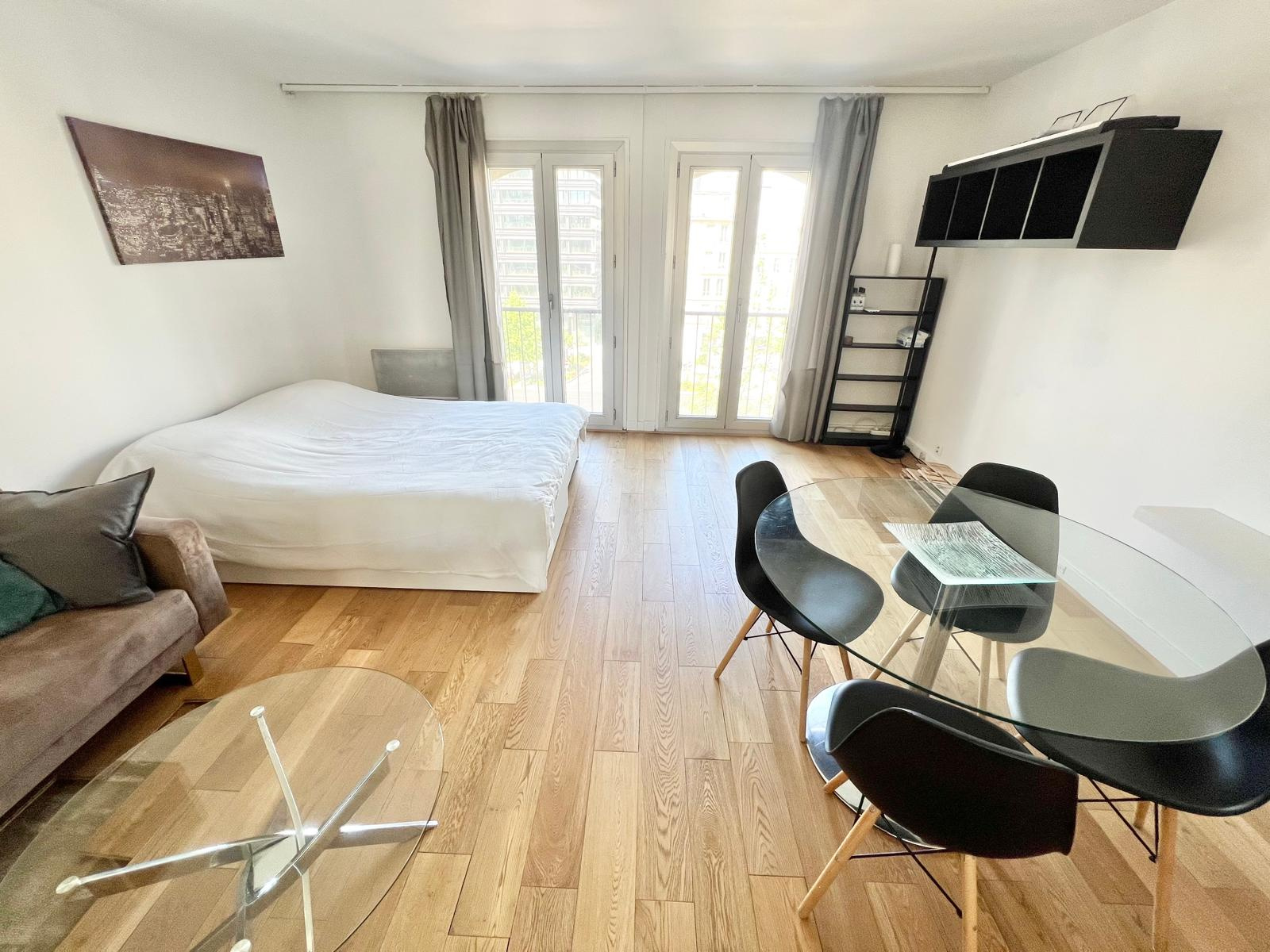 Image_3, Studio, Neuilly-sur-Seine, ref :99
